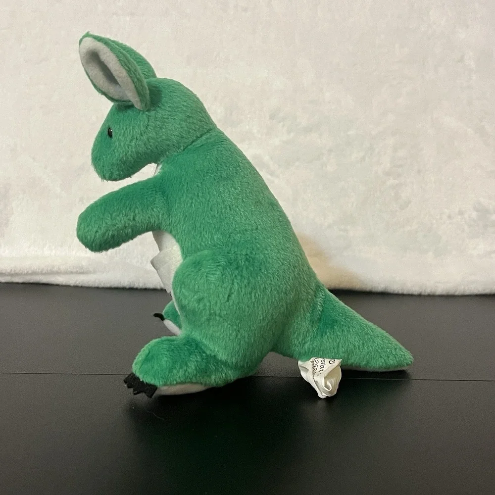 NUFERN Advertisement Plush Kangaroo Stuffed Animal Toy Curto Toys Green & White